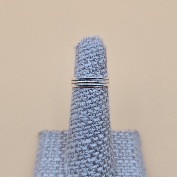 Size 4.5 Sterling Silver Line Pattern Toe Band Ring A4914 - Picture 1 of 7